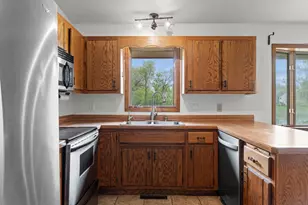 722 Parkview Ln N, Champlin, MN 55316 - Photo 23