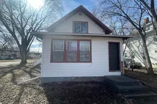 401 5th St S, Moorhead, MN 56560 - Photo 5