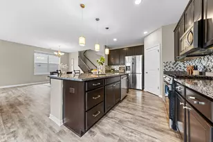 15609 Eddy Crk Wy, Apple Valley, MN 55124 - Photo 13
