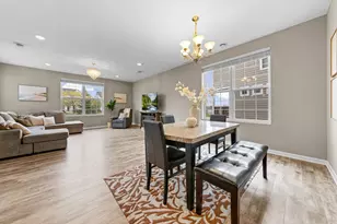 15609 Eddy Crk Wy, Apple Valley, MN 55124 - Photo 5