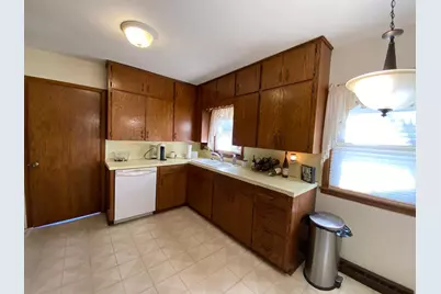 817 Abbott Street, Albert Lea, MN 56007 - Photo 7
