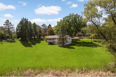 70 Kingsview Lane N, Plymouth, MN 55447 - Photo 5