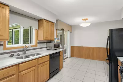 70 Kingsview Lane N, Plymouth, MN 55447 - Photo 11
