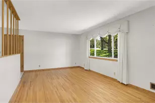 70 Kingsview Ln N, Plymouth, MN 55447 - Photo 5
