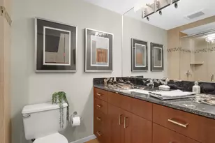 110 Bank St SE, Minneapolis, MN 55414 - Photo 17