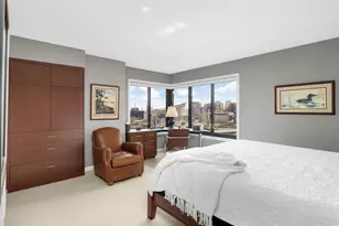 110 Bank St SE, Minneapolis, MN 55414 - Photo 3