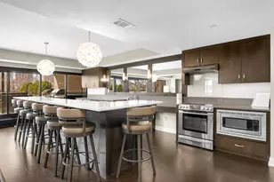 110 Bank St SE, Minneapolis, MN 55414 - Photo 27