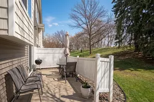 8433 Kimball Dr, Eden Prairie, MN 55347 - Photo 19