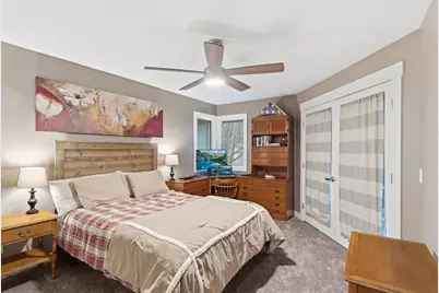 7361 Hunters Run, Eden Prairie, MN 55346 - Photo 19