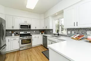 2945 Stonegate Ct SW, Rochester, MN 55902 - Photo 13