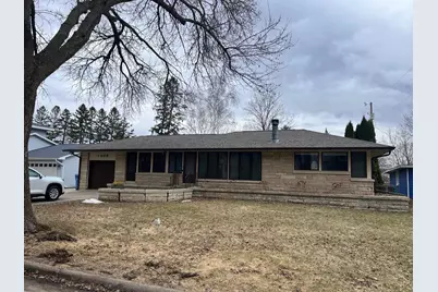 1308 Parkview Avenue, Winona, MN 55987 - Photo 1