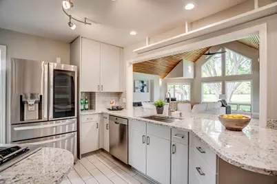 1431 Spring Valley Road, Golden Valley, MN 55422 - Photo 11