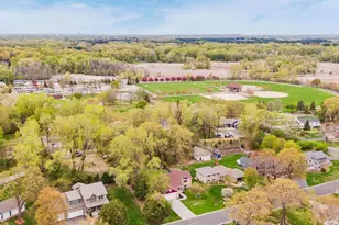 4174 Kaitlin Dr, Vadnais Heights, MN 55127 - Photo 3
