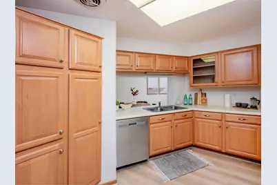2265 Youngman Avenue #208E, Saint Paul, MN 55116 - Photo 17