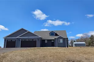 55376 Valley Ln, Pine City, MN 55063 - Photo 1