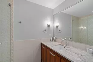215 10th Ave S, Minneapolis, MN 55415 - Photo 45