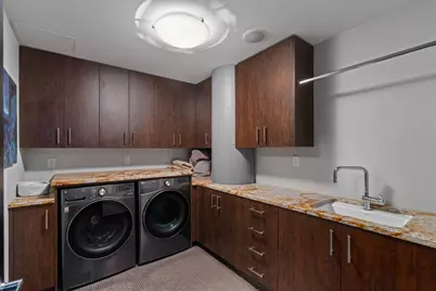 215 10th Avenue S #910, Minneapolis, MN 55415 - Photo 51