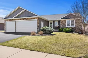 334 Kamloops Pl, River Falls, WI 54022 - Photo 7