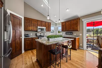 334 Kamloops Place, River Falls, WI 54022 - Photo 17