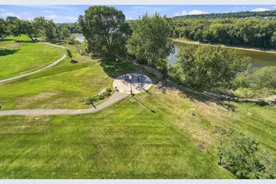 1021 Sibley Memorial Highway #404, LilyDale, MN 55118 - Photo 13