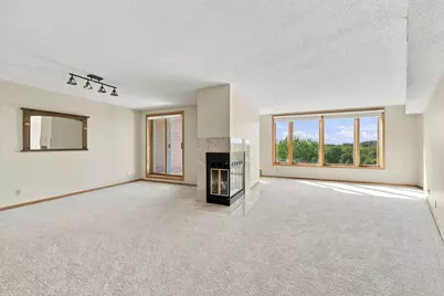 1021 Sibley Memorial Highway #404, LilyDale, MN 55118 - Photo 5