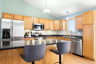 604 St Andrews Dr, Mankato, MN 56001 - Photo 11