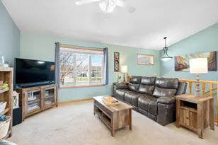 604 St Andrews Dr, Mankato, MN 56001 - Photo 5