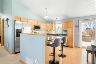 604 St Andrews Dr, Mankato, MN 56001 - Photo 9