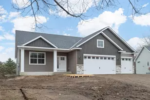 832 Forest Edge Dr, Jordan, MN 55352 - Photo 3