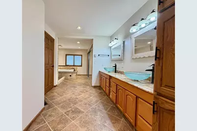 1543 14th Avenue N, Wahpeton,  58075 - Photo 29