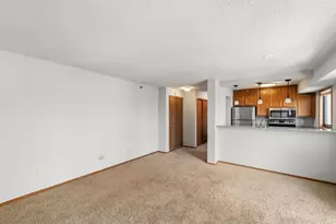 433 S 7th St, Minneapolis, MN 55415 - Photo 3