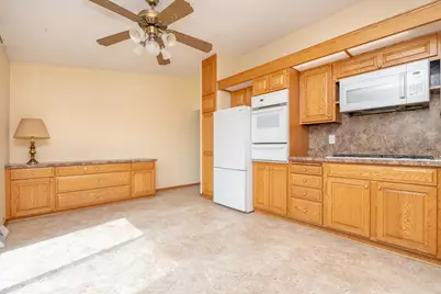 6401 Shingle Creek Drive, Brooklyn Park, MN 55445 - Photo 35