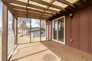 6401 Shingle Creek Dr, Brooklyn Park, MN 55445 - Photo 13