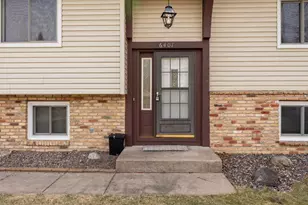 6401 Shingle Creek Dr, Brooklyn Park, MN 55445 - Photo 7