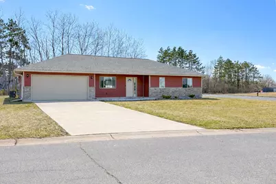 301 13th Street NE, Milaca, MN 56353 - Photo 1