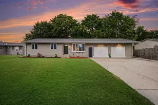 510 N Montgomery Ave, Le Center, MN 56057 - Photo 23