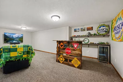 510 N Montgomery Avenue, Le Center, MN 56057 - Photo 17