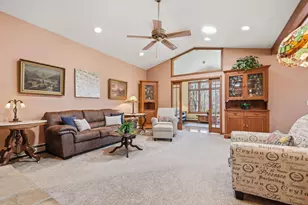 808 Hallam Ave N, Mahtomedi, MN 55115 - Photo 7
