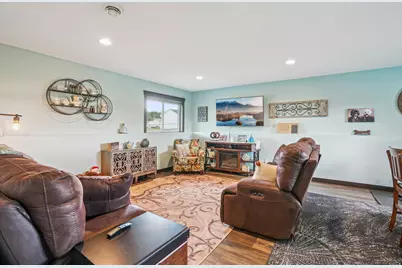 1142 W Edge Place, New Richmond, WI 54017 - Photo 17