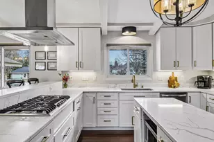 4432 Eagle Ridge Pl, Minnetonka, MN 55345 - Photo 3