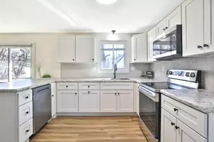 709 8th Ave NW, Waseca, MN 56093 - Photo 9