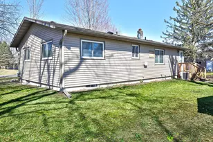 709 8th Ave NW, Waseca, MN 56093 - Photo 23