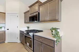 10490 Kalen Dr NE, Hanover, MN 55341 - Photo 9