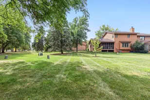 14621 Embassy Ave, Apple Valley, MN 55124 - Photo 19