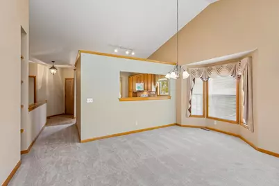 505 Holly Lane N, Oakdale, MN 55128 - Photo 11
