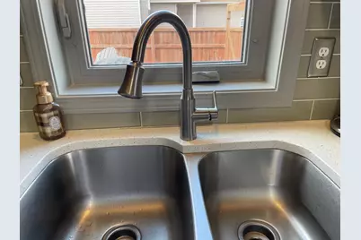 6817 29th Street N, Oakdale, MN 55128 - Photo 9