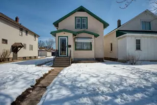 1522 13th Ave E, Hibbing, MN 55746 - Photo 1