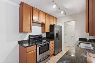821 Douglas Ave, Minneapolis, MN 55403 - Photo 3