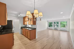 821 Douglas Ave, Minneapolis, MN 55403 - Photo 11