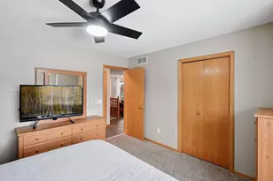 20911 Jameswood Ct, Lakeville, MN 55044 - Photo 21